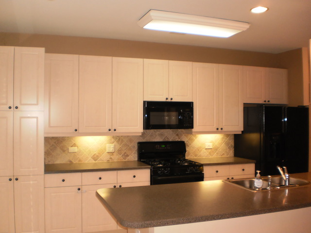 620 McHenry Road, Unit 108 Wheeling, IL 60090 - Photo 2 of 18