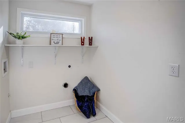 $395,000 | 1692 Aloha Drive, Worden, IL 62097