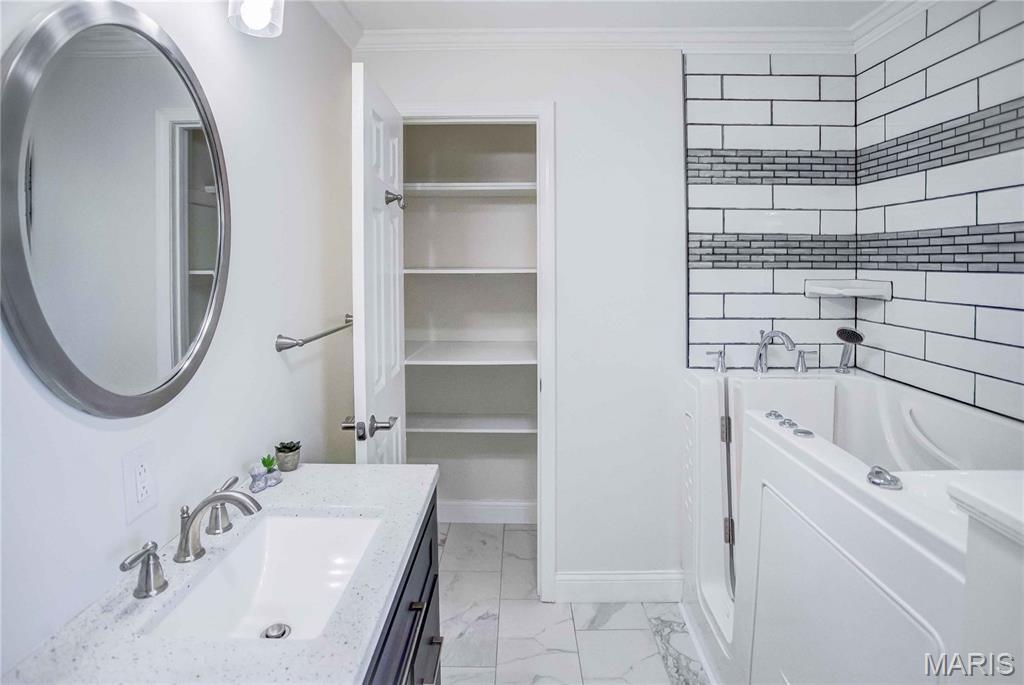 1692 Aloha Drive Worden, IL 62097 - Photo 31 of 55