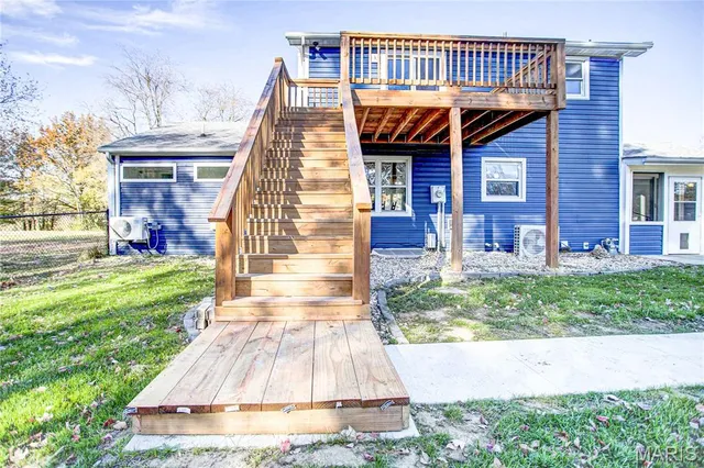 $395,000 | 1692 Aloha Drive, Worden, IL 62097