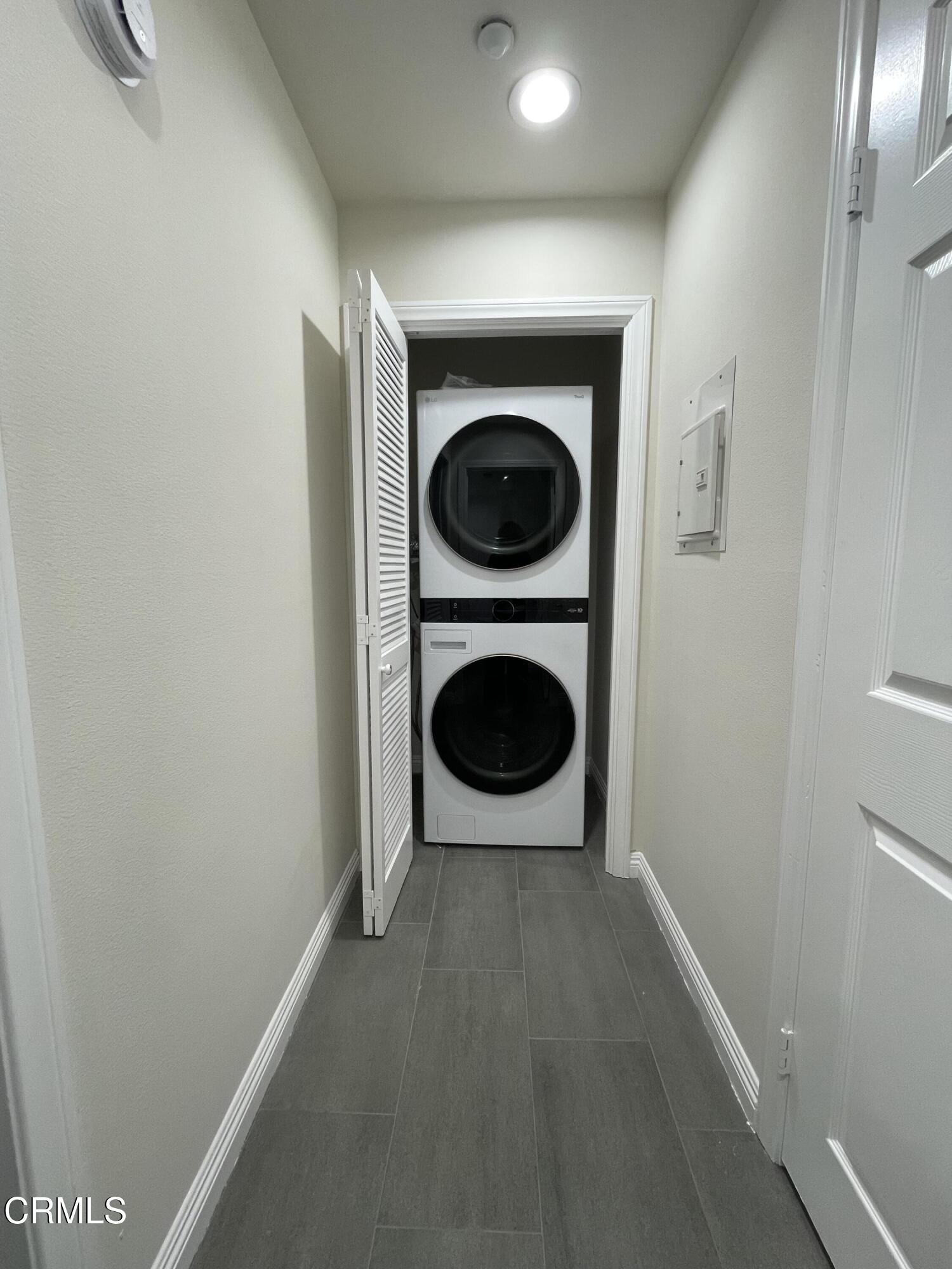 838 Fairview Avenue, Unit N Arcadia, CA 91007 - Photo 14 of 14 a utility room with dryer and washer