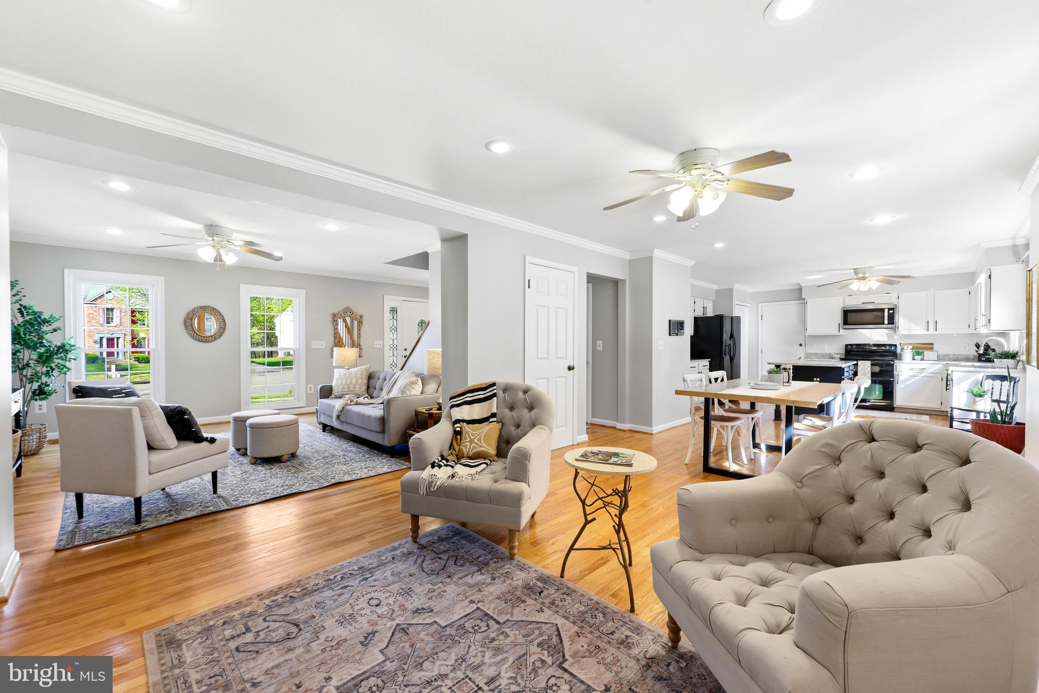 15303 Pine Tree Way Bowie, MD 20721 - Photo 11 of 75 Living Room