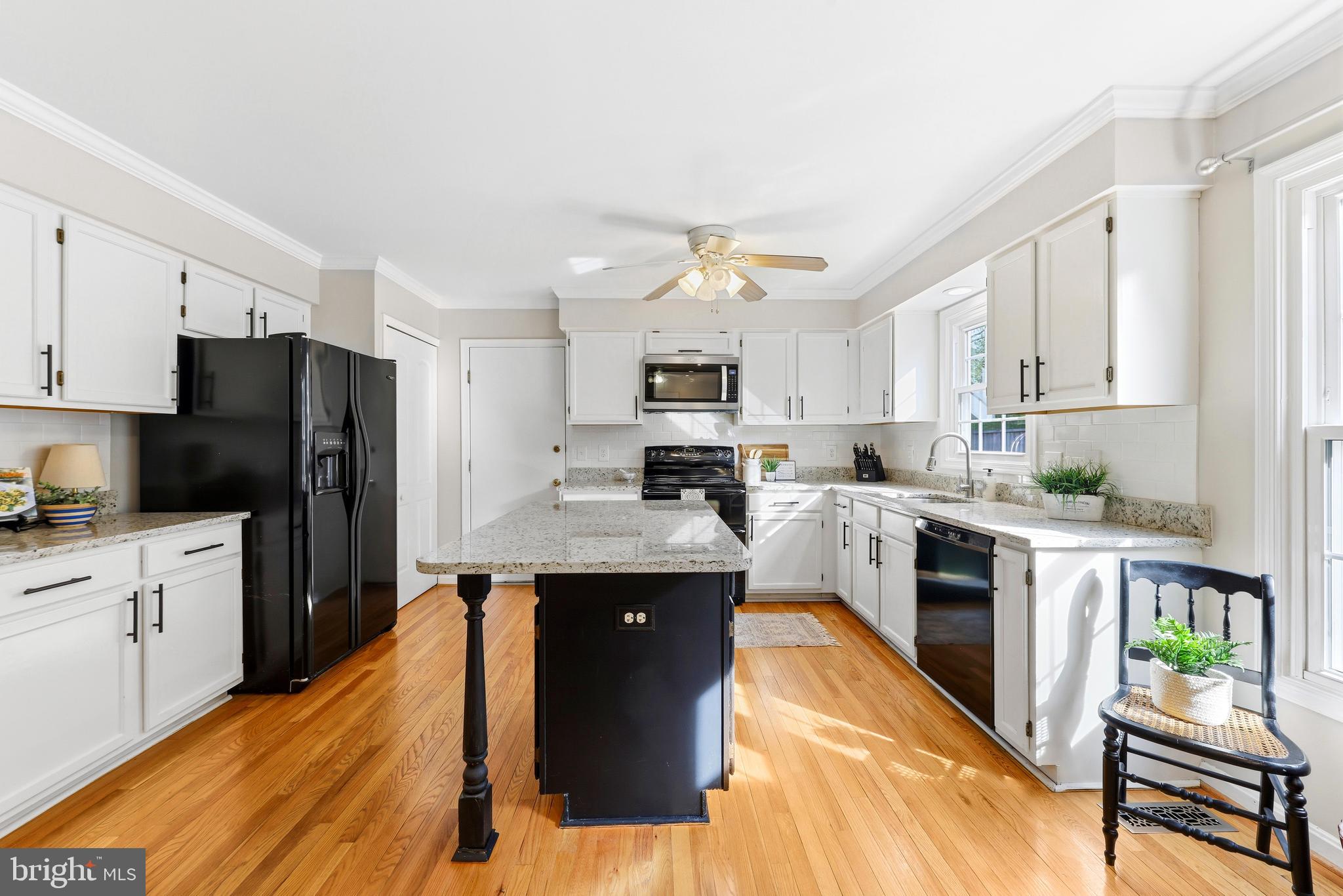 15303 Pine Tree Way Bowie, MD 20721 - Photo 18 of 75 Kitchen