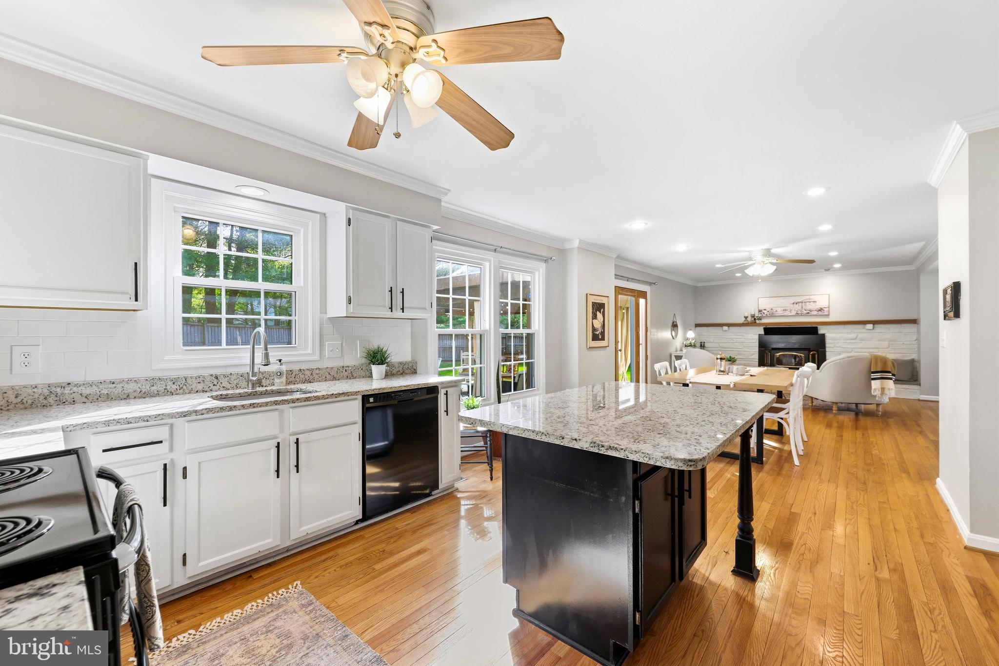 15303 Pine Tree Way Bowie, MD 20721 - Photo 21 of 75 Kitchen
