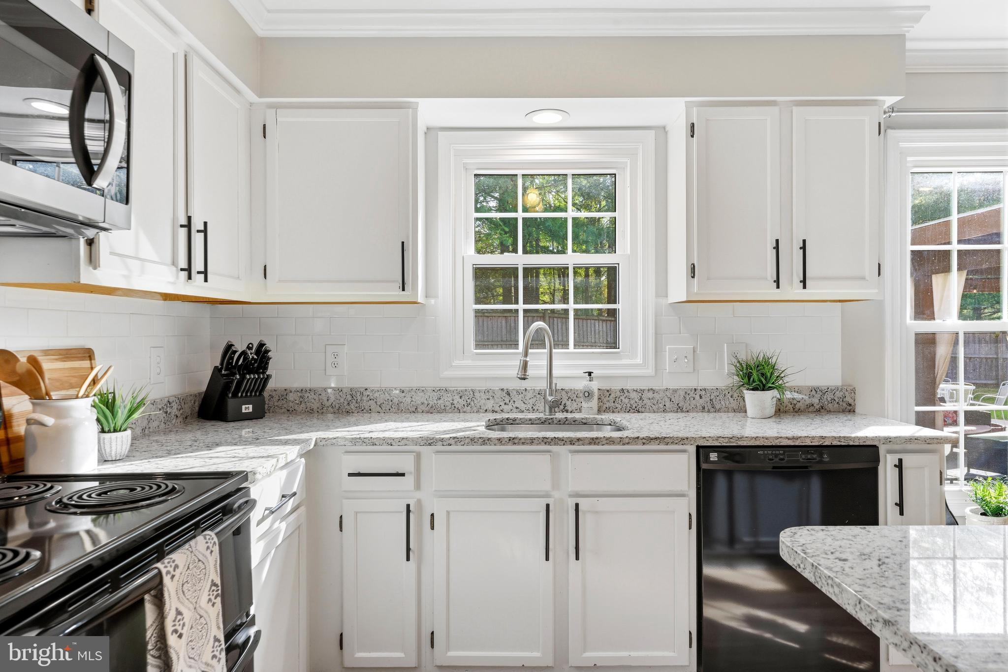 15303 Pine Tree Way Bowie, MD 20721 - Photo 22 of 75 Kitchen