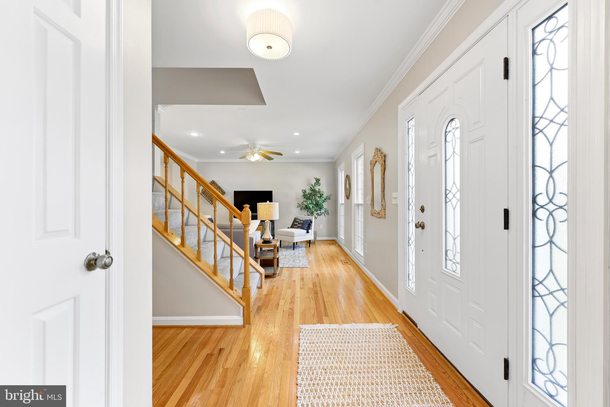 15303 Pine Tree Way Bowie, MD 20721 - Photo 7 of 75 Entryway