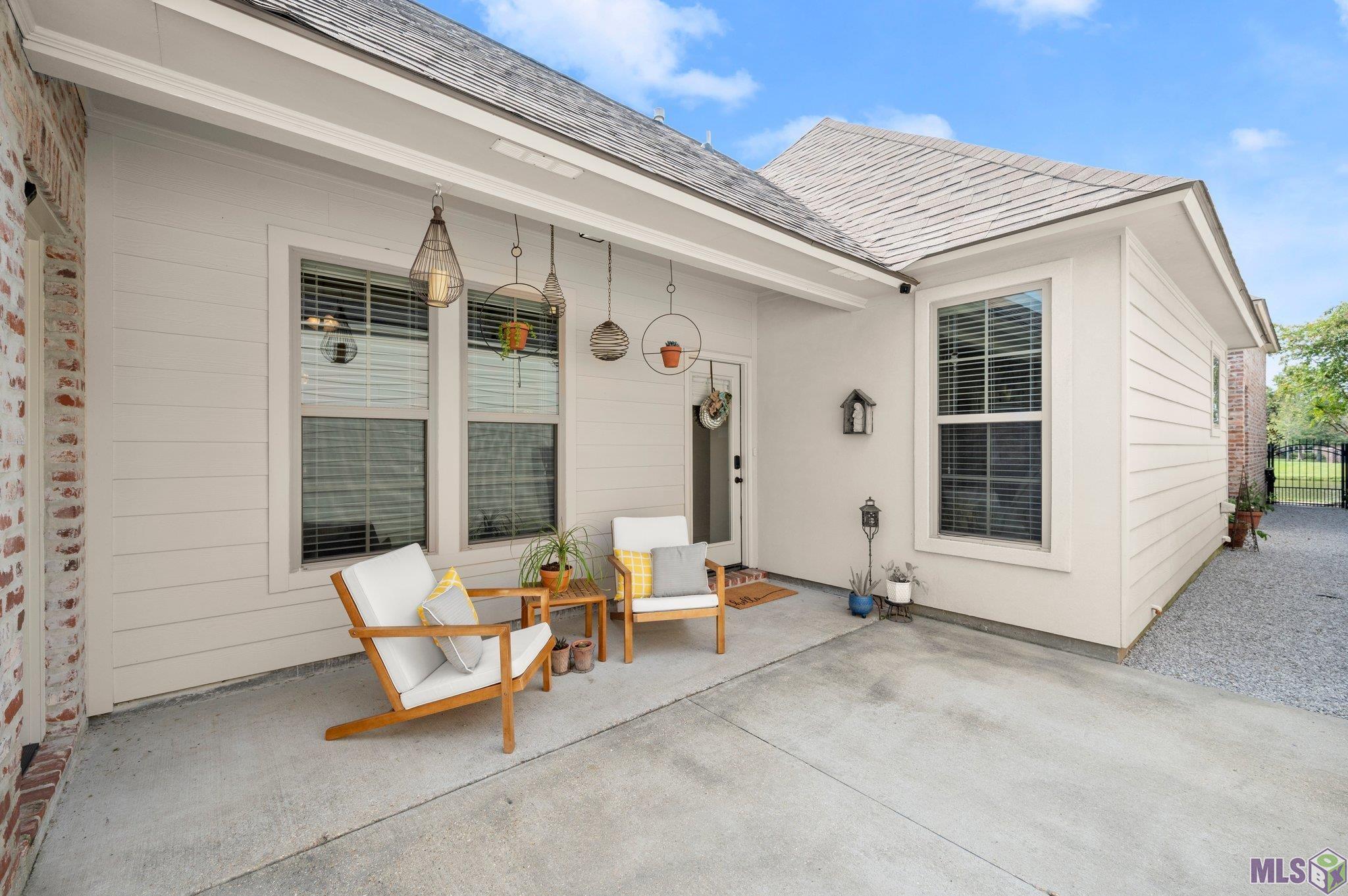 3041 Cypress View Lane Baton Rouge, LA 70810 - Photo 3 of 21 Gallery Image 3