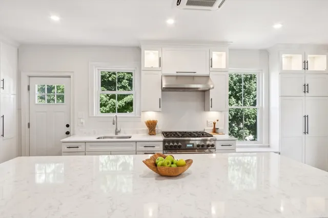 $1,149,900 | 42 Federal Street, Unit B, Newburyport, MA 01950