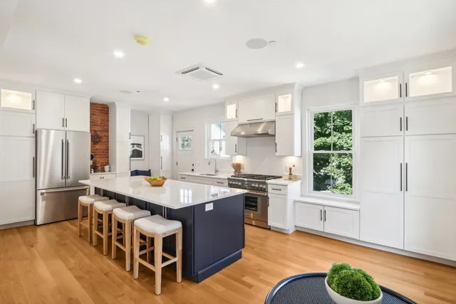 $1,149,900 | 42 Federal Street, Unit B, Newburyport, MA 01950