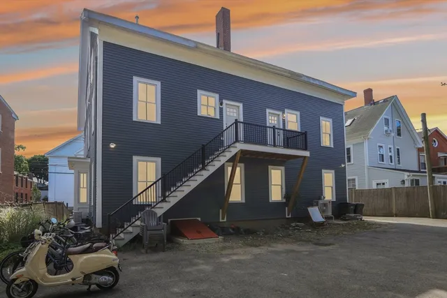 $1,149,900 | 42 Federal Street, Unit B, Newburyport, MA 01950