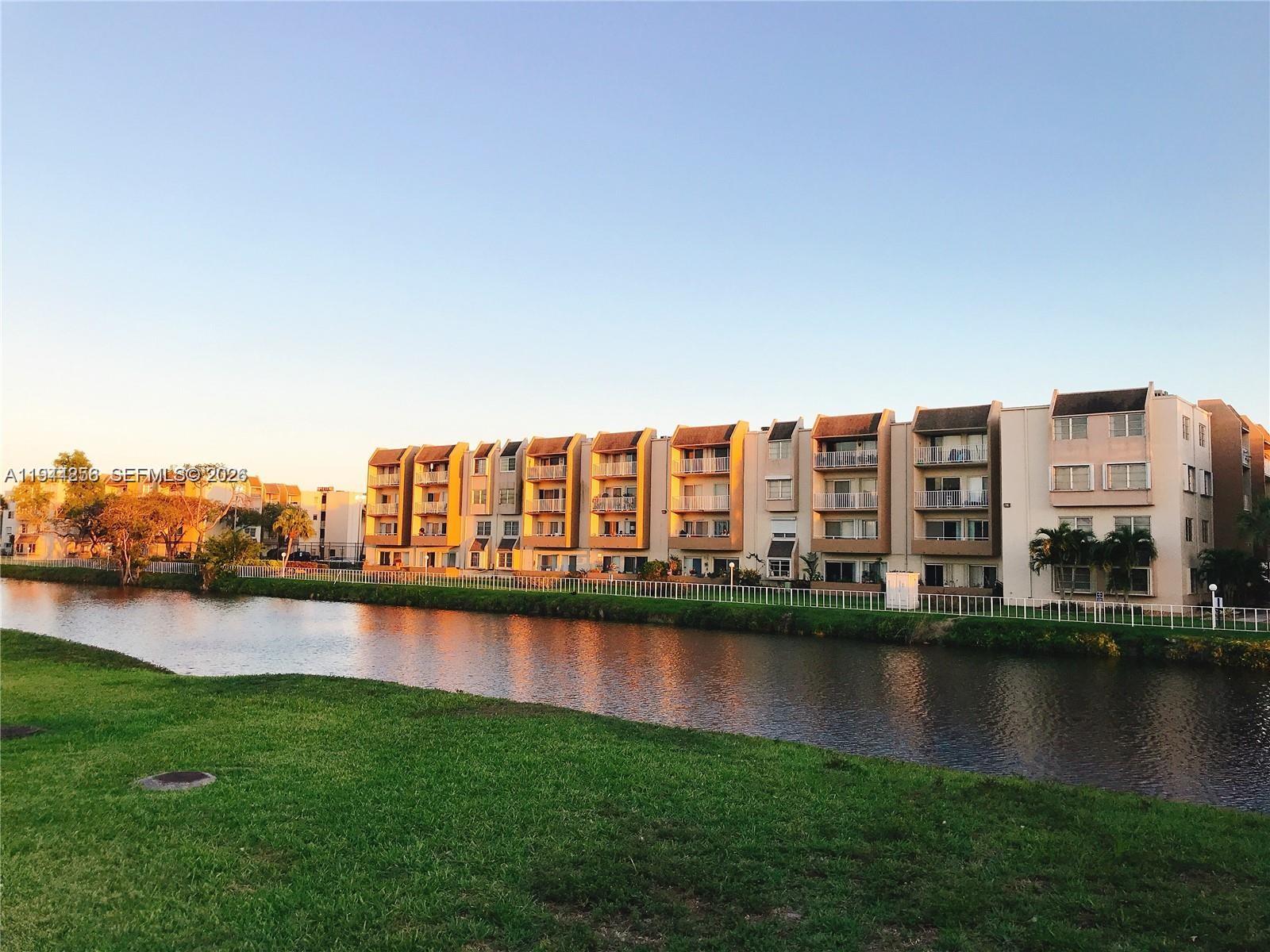 7765 Southwest 86th Street, Unit F2303 Miami, FL 33143 - Photo 4 of 29