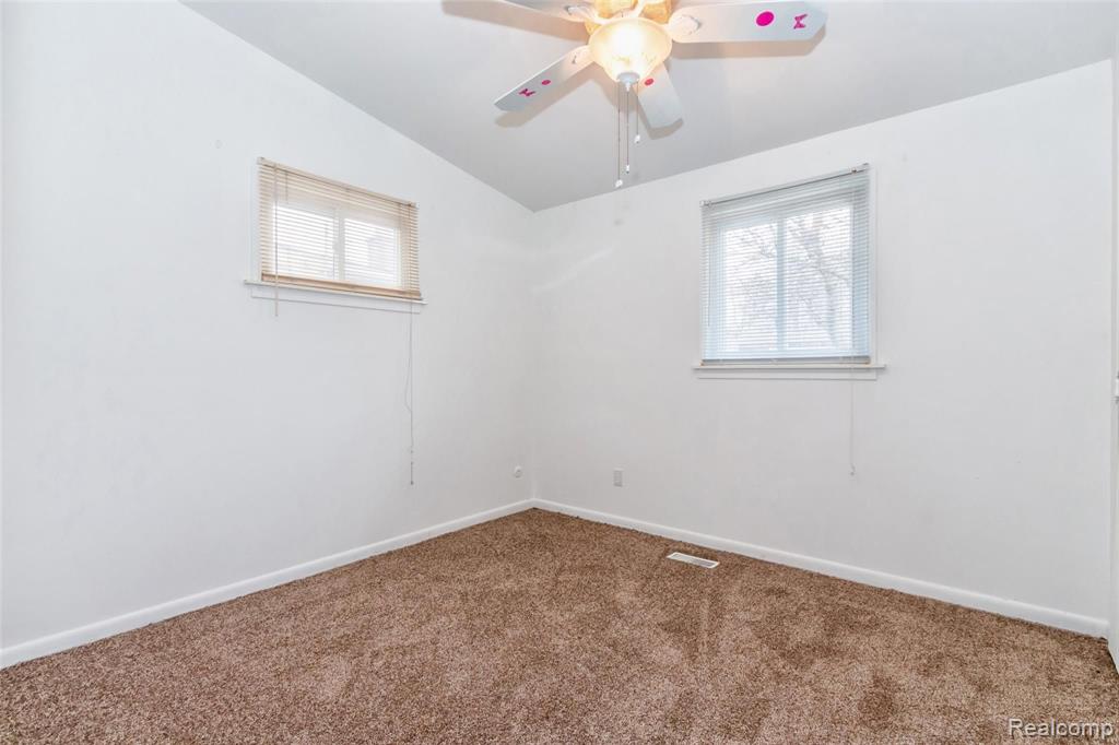 5109 South Gulley Road Dearborn Heights, MI 48125 - Photo 15 of 22