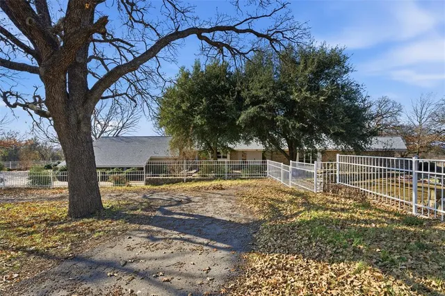 $2,100,000 | 5300 Highway 2247, De Leon, TX 76444