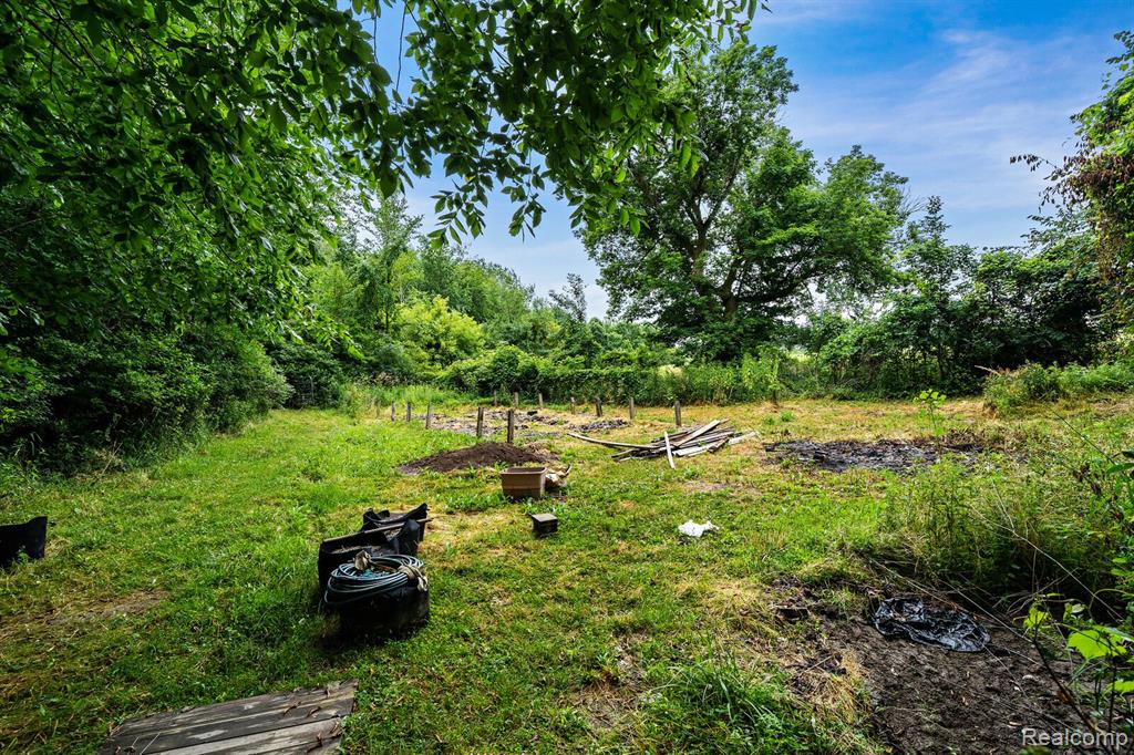 7249 Gale Road Grand Blanc, MI 48439 - Photo 33 of 34