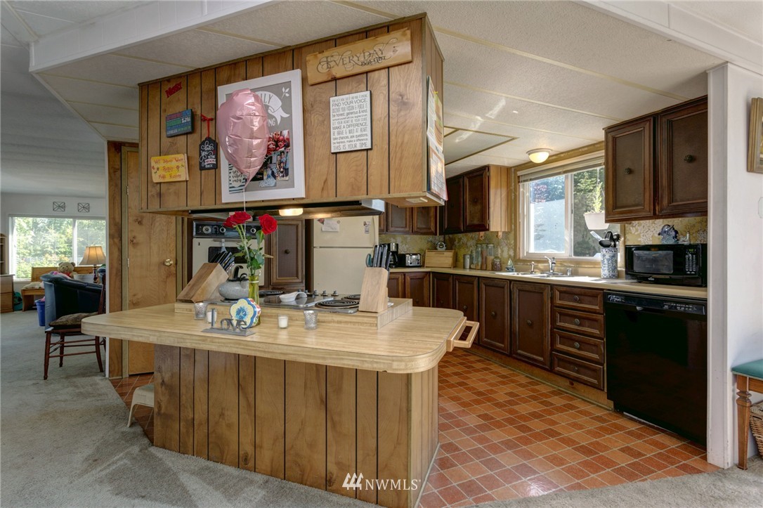 3359 Robertson Road Bellingham, WA 98226 - Photo 14 of 22 Gallery Image 14