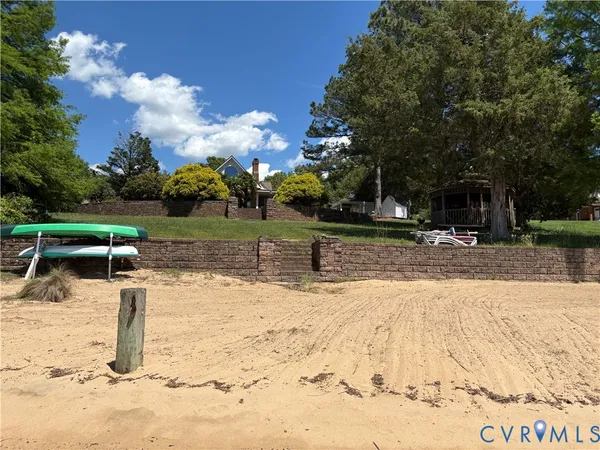 $700,000 | 2515 Manion Drive, Williamsburg, VA 23185