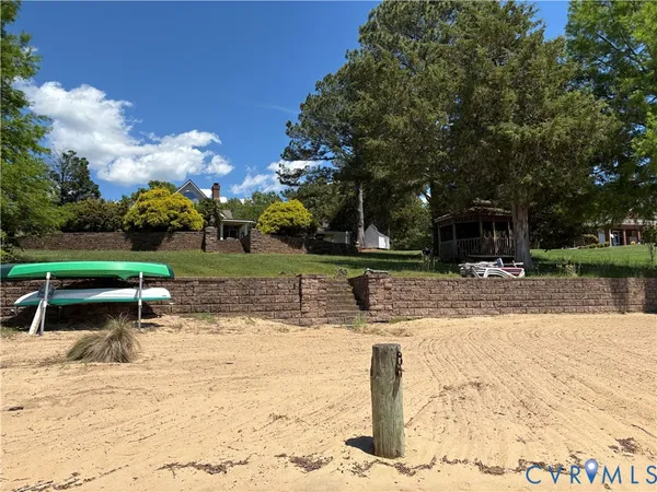 $700,000 | 2515 Manion Drive, Williamsburg, VA 23185