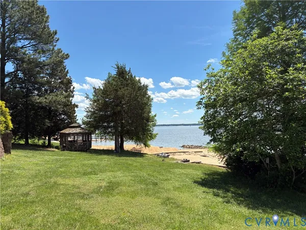 $700,000 | 2515 Manion Drive, Williamsburg, VA 23185