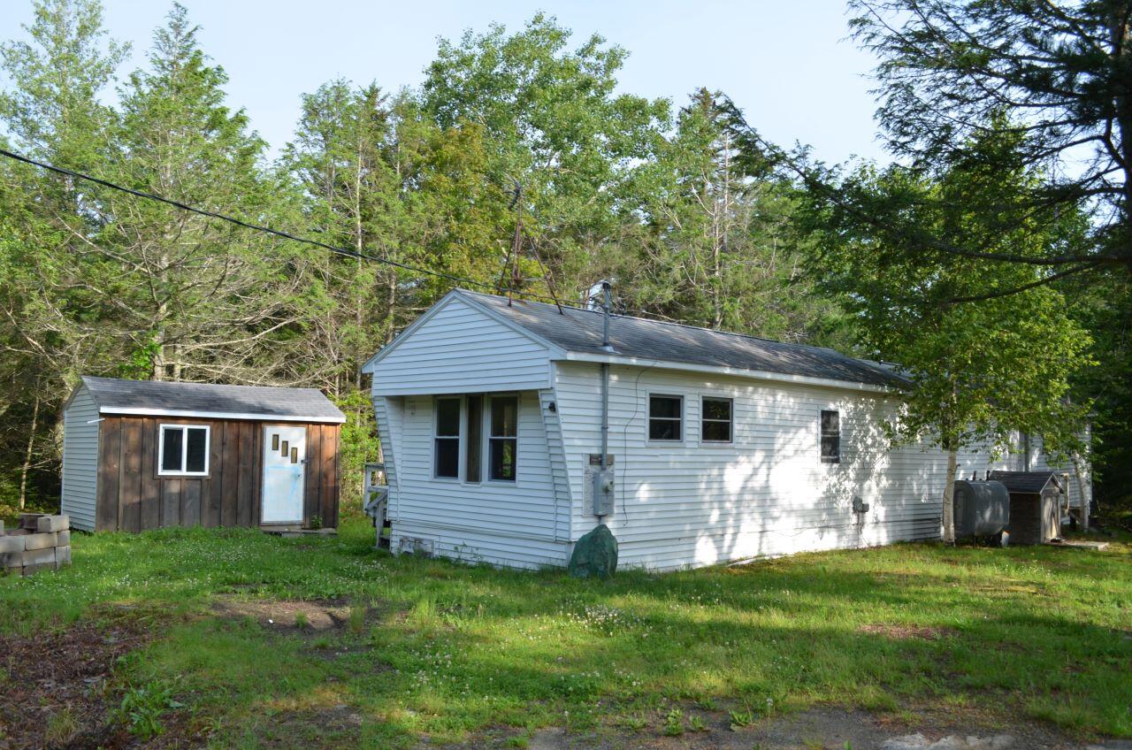 63 Narrow Ridge Road Boothbay, ME 04537 - Photo 1 of 7 DSC_0004