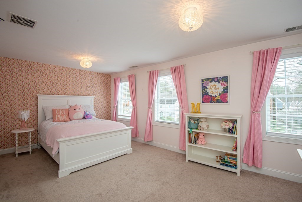 17 Pine Hill Road Lynnfield, MA 01940 - Photo 33 of 42 a bedroom with a bed and a window