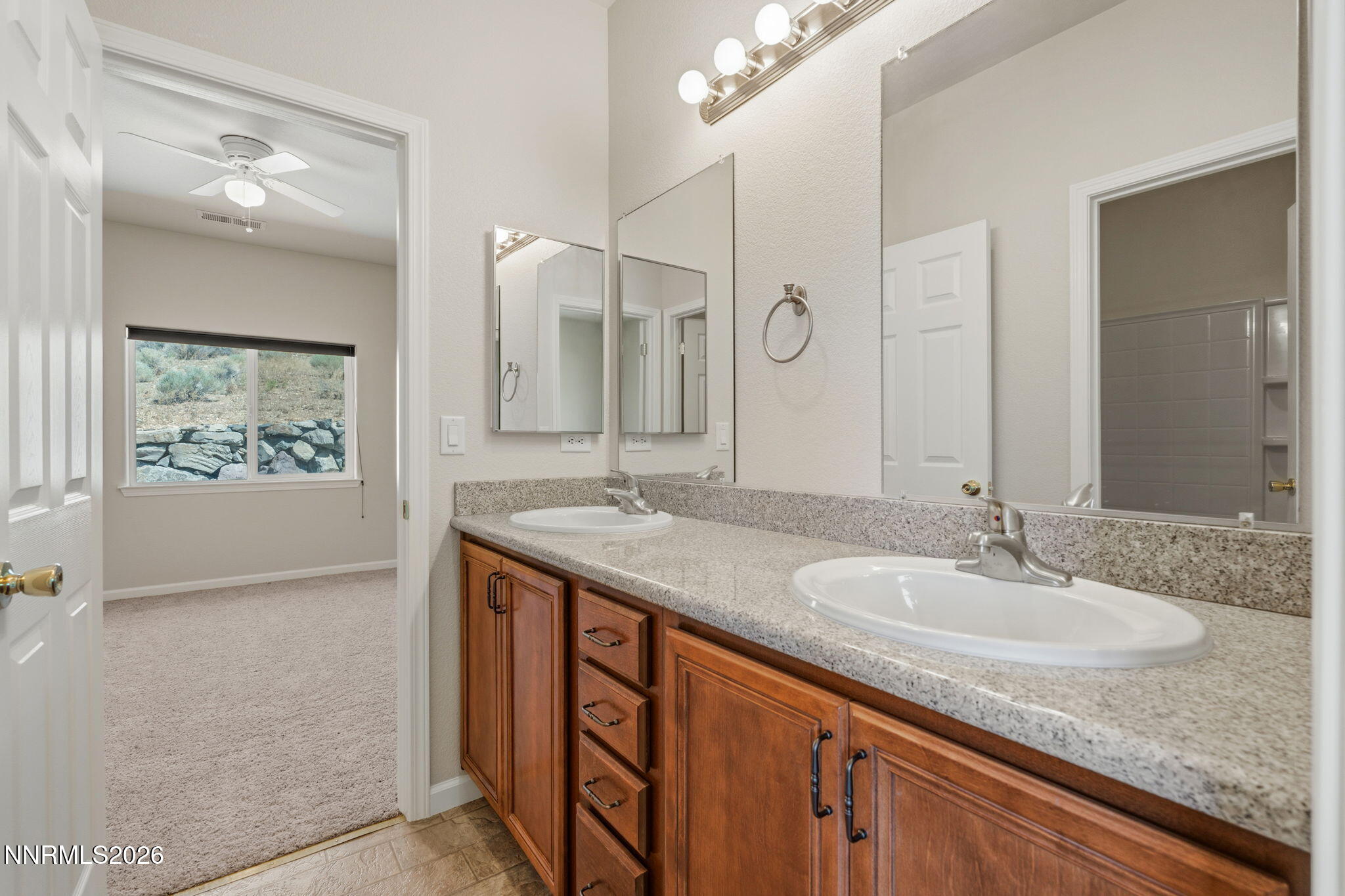 955 Demos Court Reno, NV 89512 - Photo 30 of 48 38-web-or-mls-DSC04018