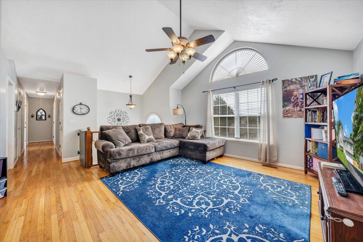 1522 Mountain View Road Vinton, VA 24179 - Photo 7 of 32 a living room with furniture and a flat screen tv