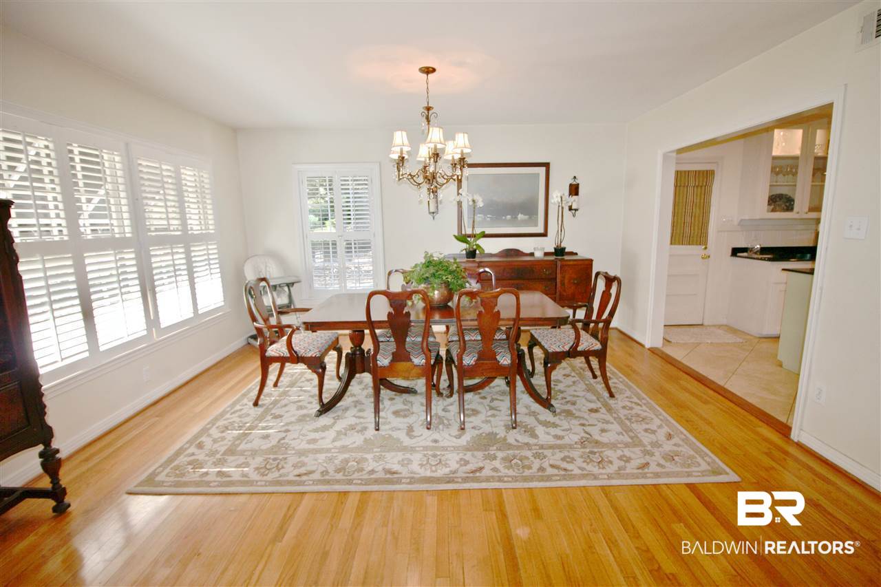 625 Chelsea Drive East Mobile, AL 36608 - Photo 3 of 36