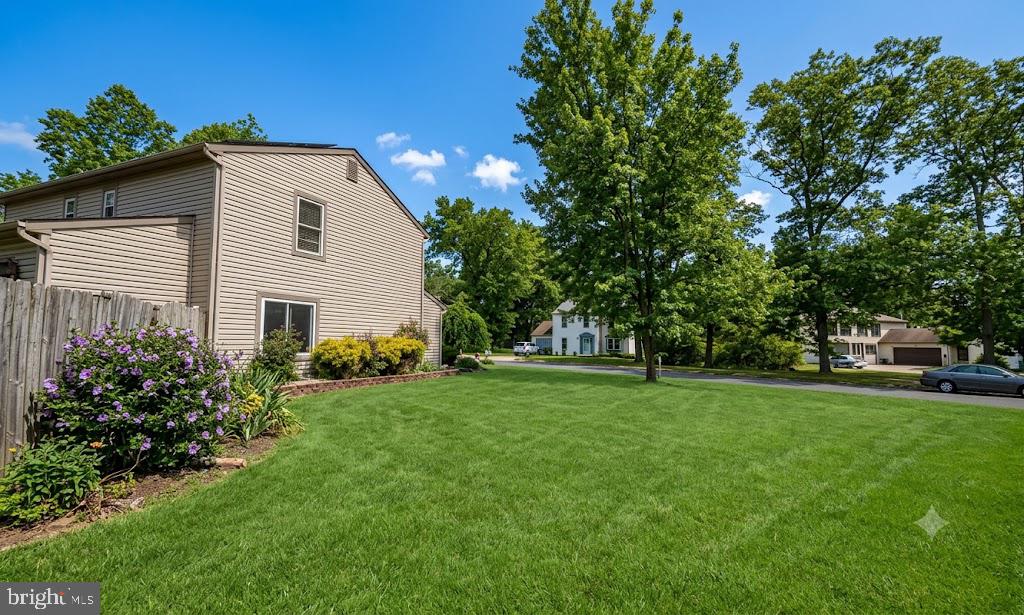 317 Balsam Road Williamstown, NJ 08094 - Photo 5 of 29 Side yard