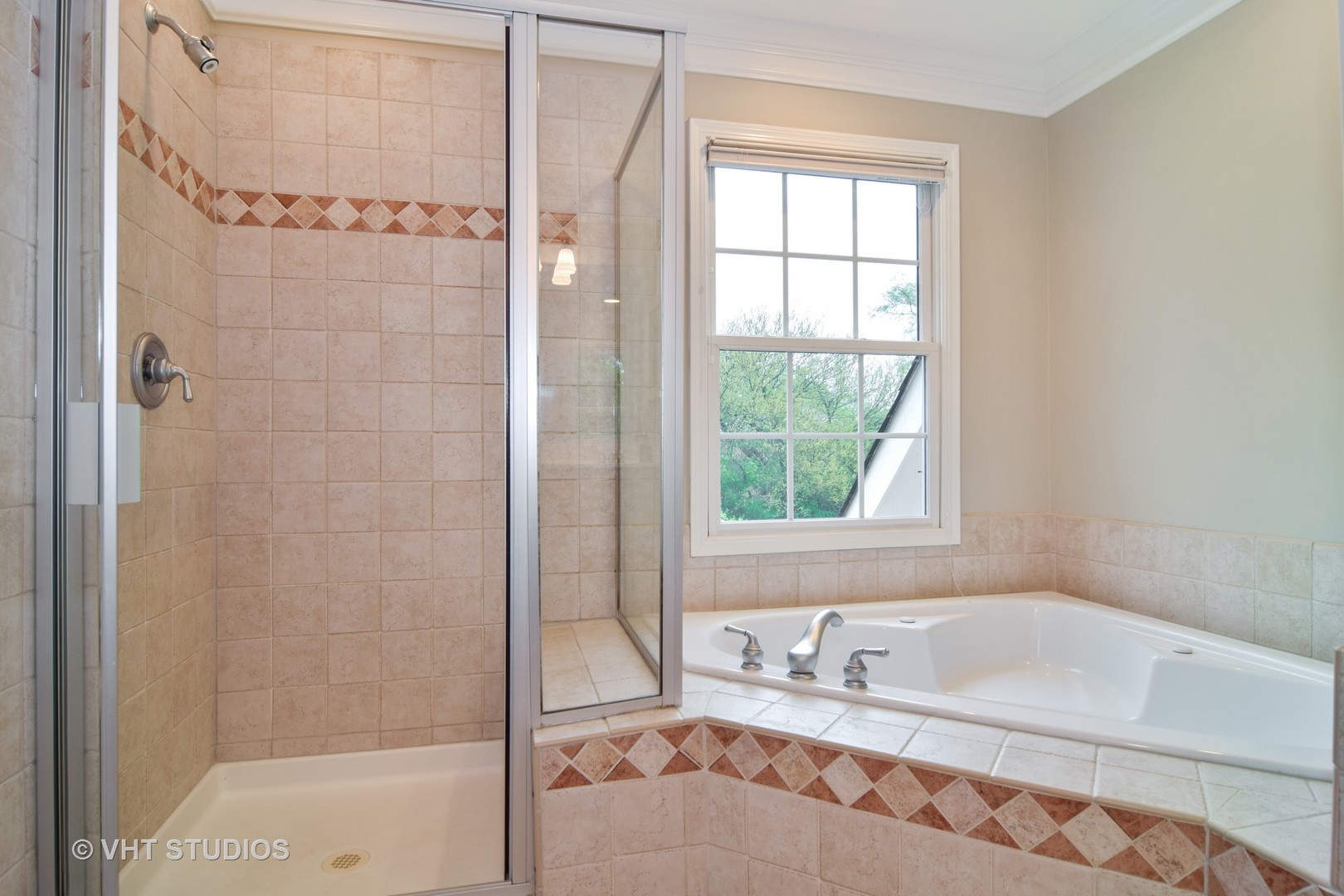 612 Pershing Avenue Wheaton, IL 60189 - Photo 12 of 27