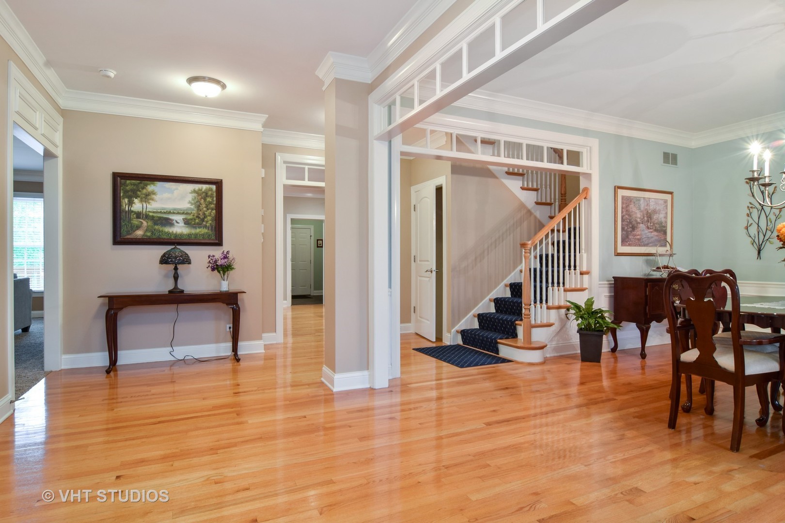 612 Pershing Avenue Wheaton, IL 60189 - Photo 2 of 27