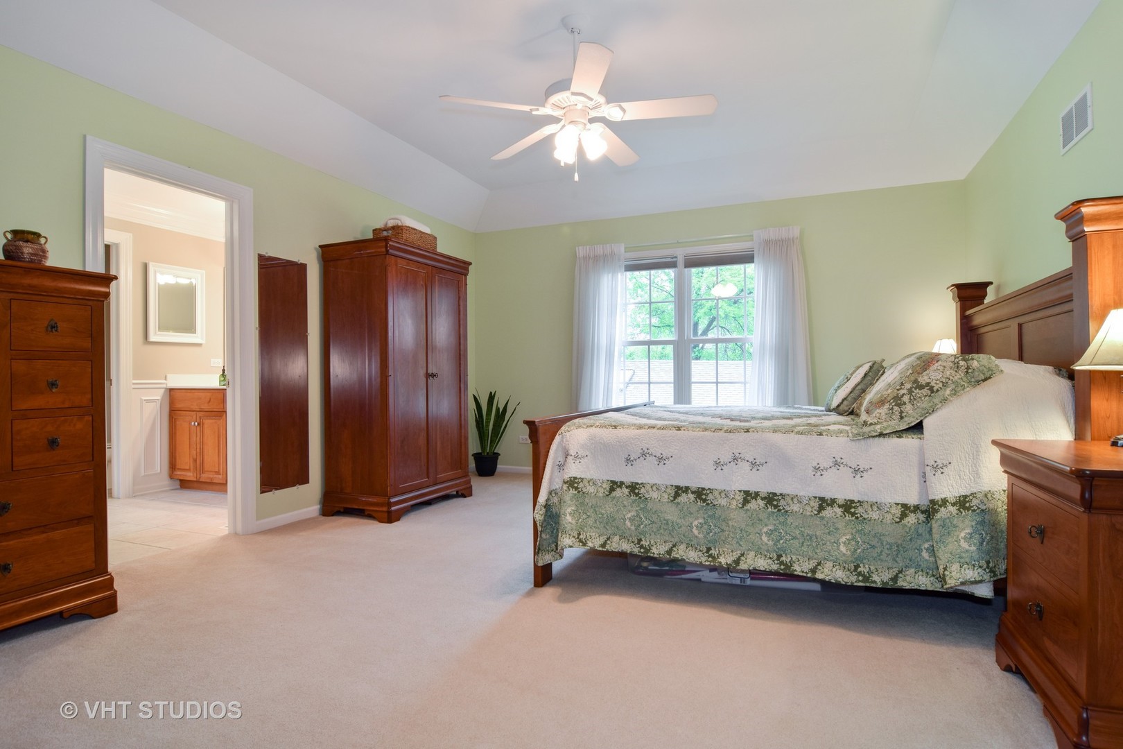 612 Pershing Avenue Wheaton, IL 60189 - Photo 10 of 27