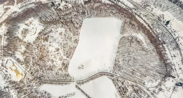 a view of a yard in front of house