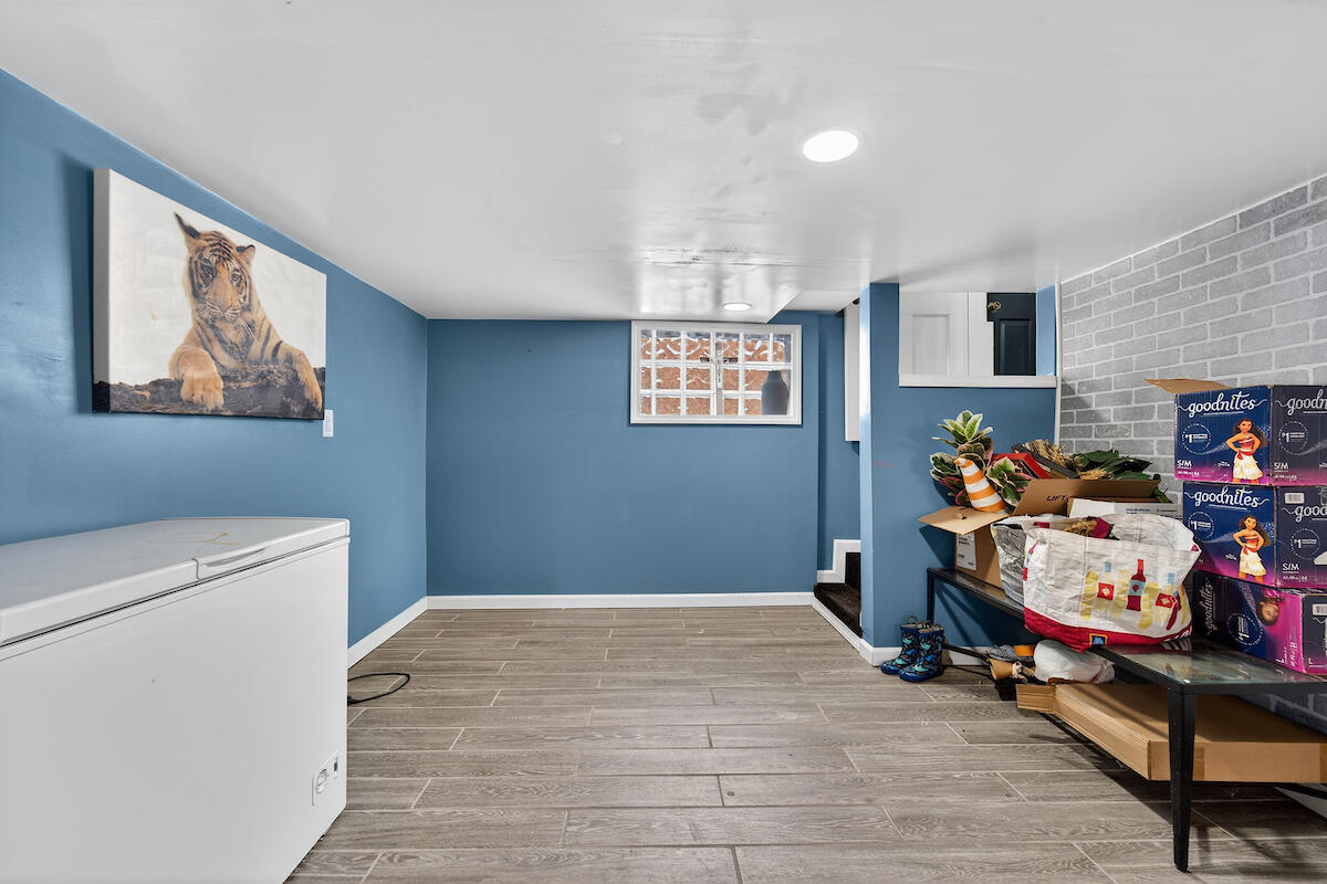 1006 83rd Street Kenosha, WI 53143 - Photo 20 of 27 DSC00709