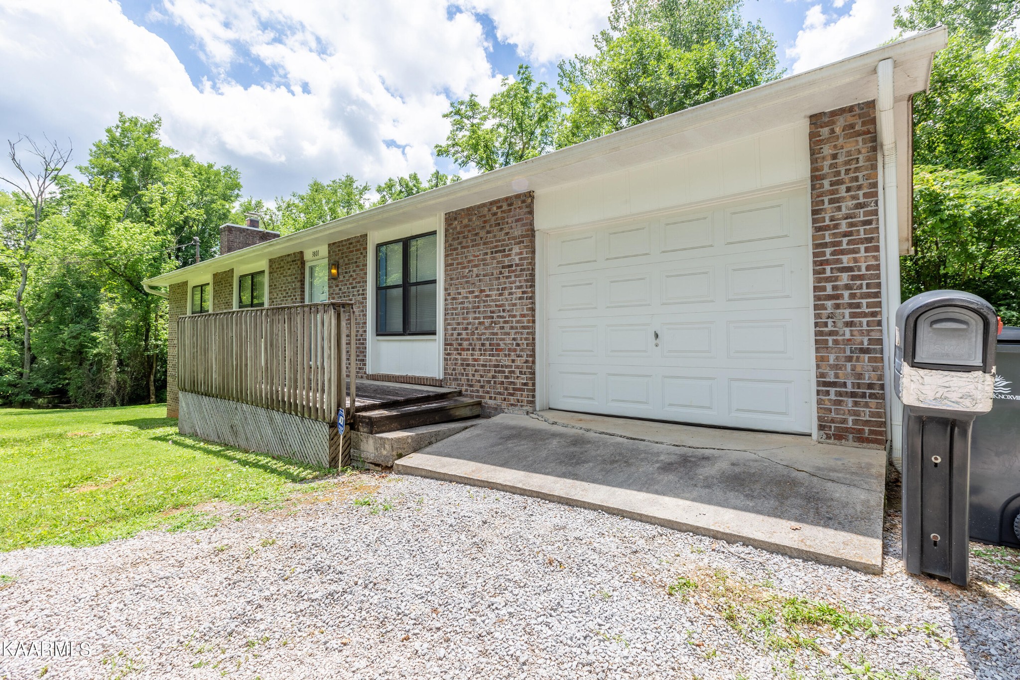 3801 Sullivan Road Knoxville, TN 37921 - Photo 3 of 33