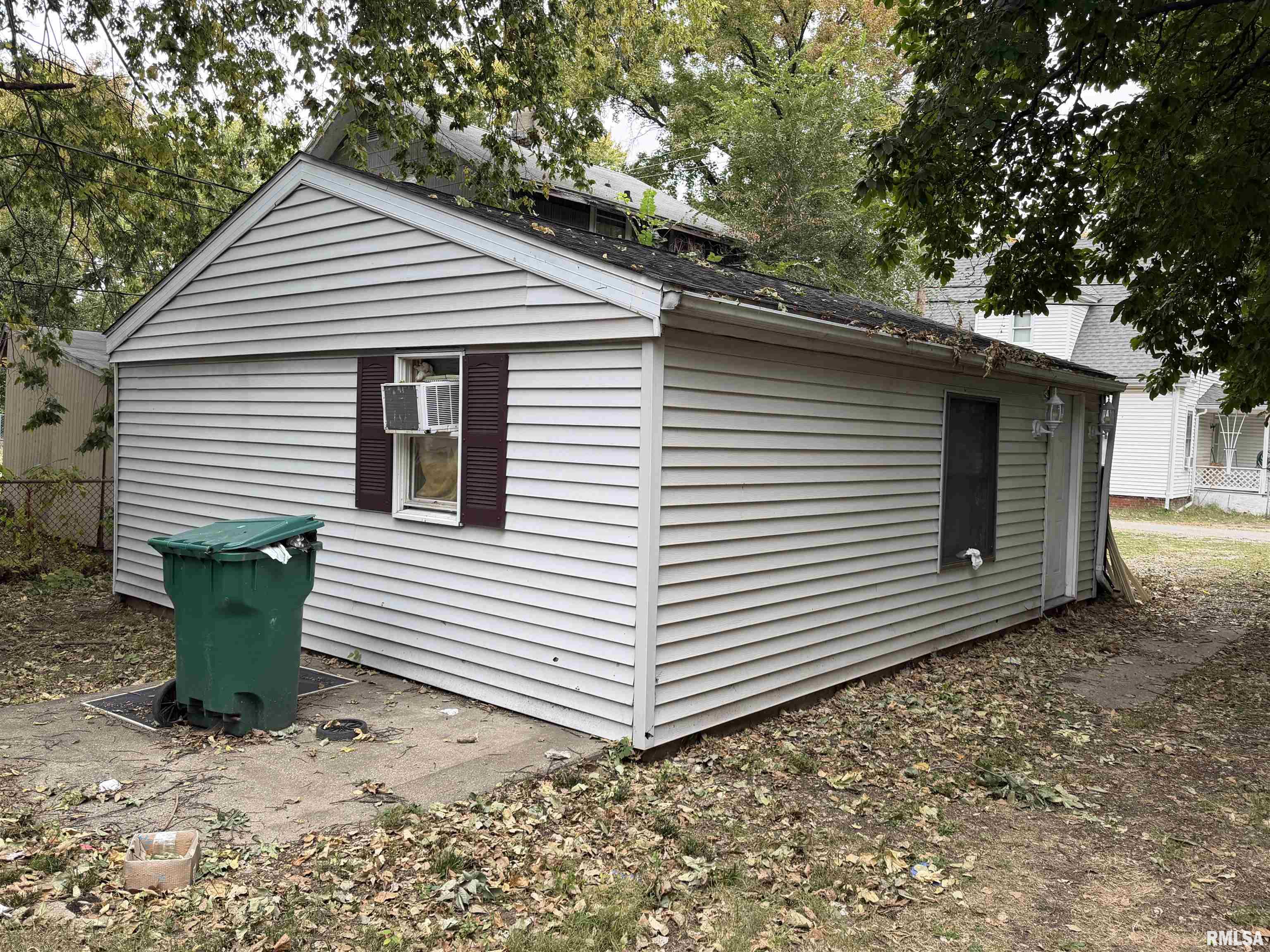 1205 East Converse Street Springfield, IL 62702 - Photo 5 of 16