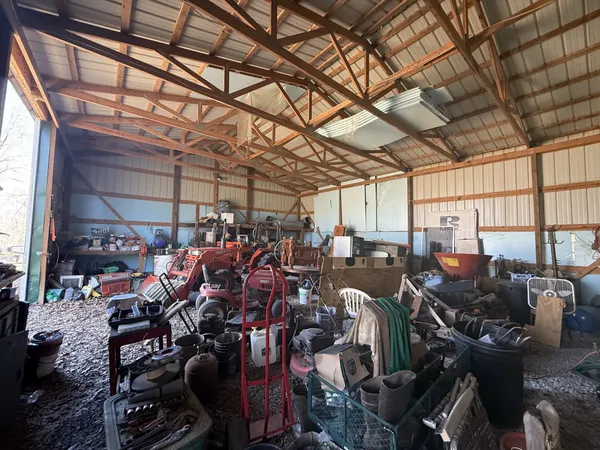 $890,000 | 199 R B K Lane, Bethpage, TN 37022