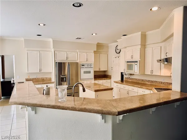 $3,995 | 2429 Tour Edition Drive, Henderson, NV 89074