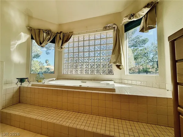 $3,995 | 2429 Tour Edition Drive, Henderson, NV 89074