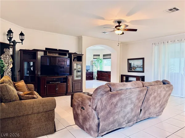 $3,995 | 2429 Tour Edition Drive, Henderson, NV 89074