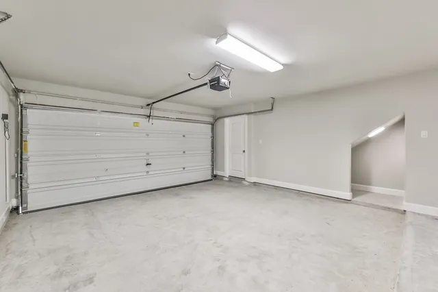 $3,000 | 10828 Brittmoore Oaks Place, Houston, TX 77043