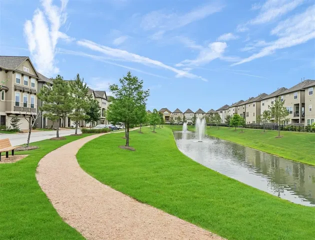 $3,000 | 10828 Brittmoore Oaks Place, Houston, TX 77043