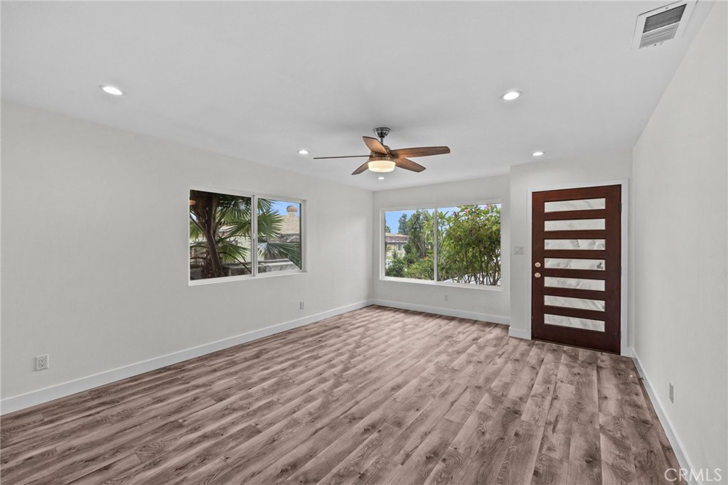 19404 Cheshire Street Rialto, CA 92377 - Photo 7 of 30 a view of an empty room with a window