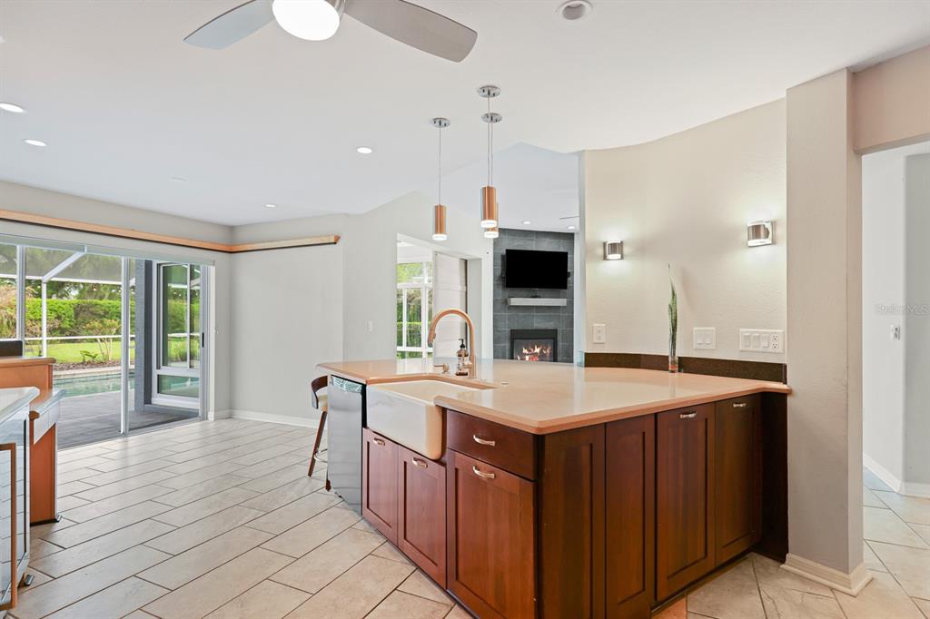 5208 Laurel Pointe Drive Valrico, FL 33596 - Photo 17 of 61