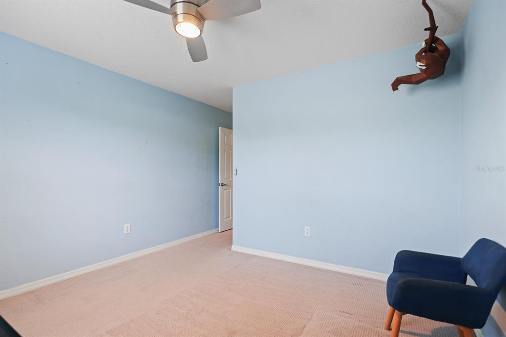 5208 Laurel Pointe Drive Valrico, FL 33596 - Photo 34 of 61 a view of an empty room