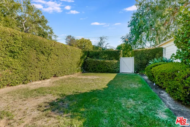 $8,300 | 11951 Landale Street, Studio City, CA 91607