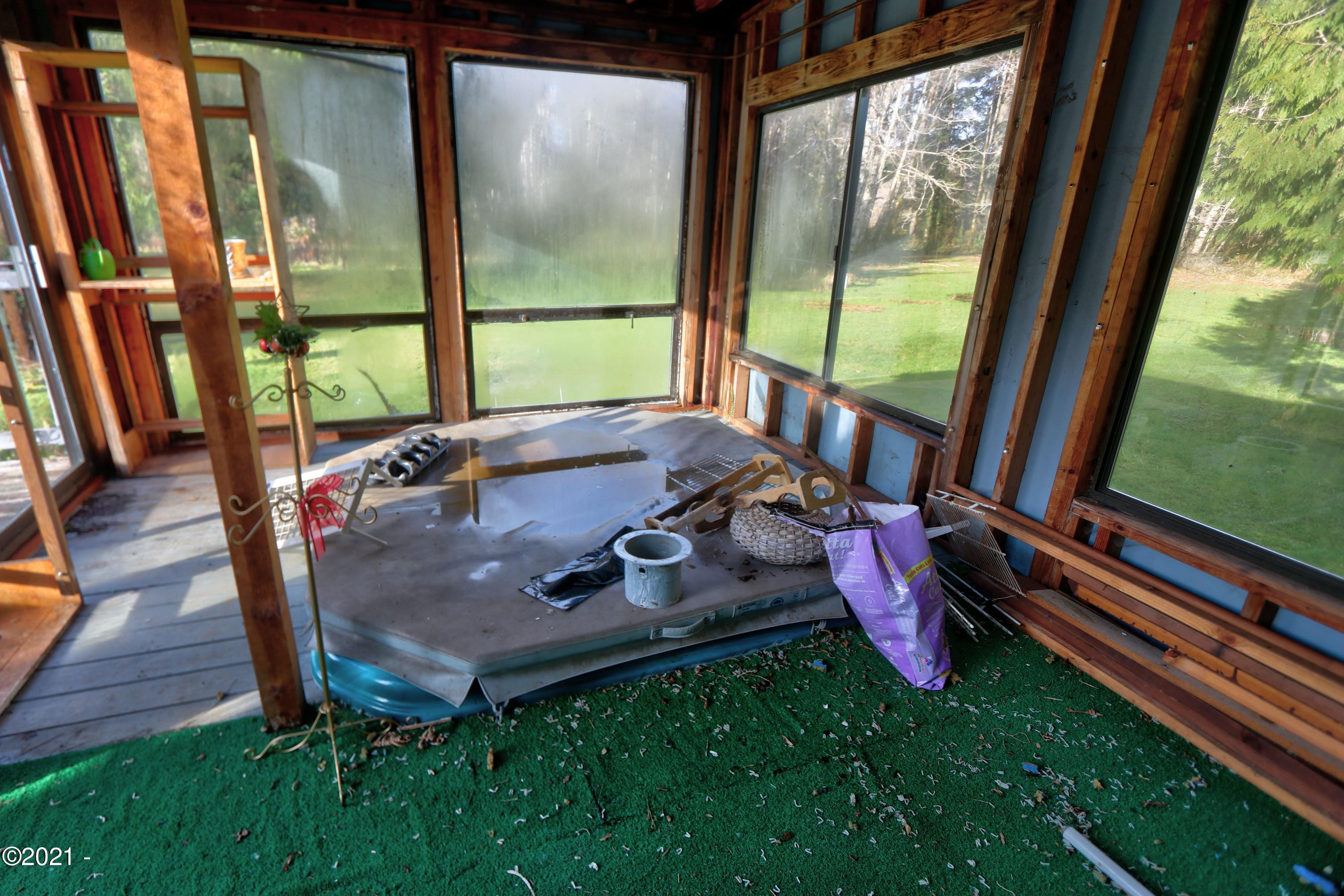 391 Sams Creek Road Logsden, OR 97357 - Photo 22 of 37 Hot tub-needs work