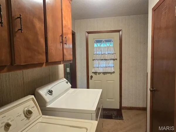 $255,000 | 16043 County Road 624, Dexter, MO 63841