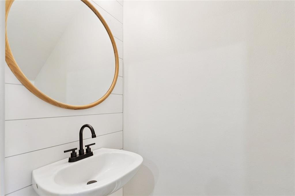 4512 Pontchartrain Drive, Unit 2 Slidell, LA 70458 - Photo 8 of 16