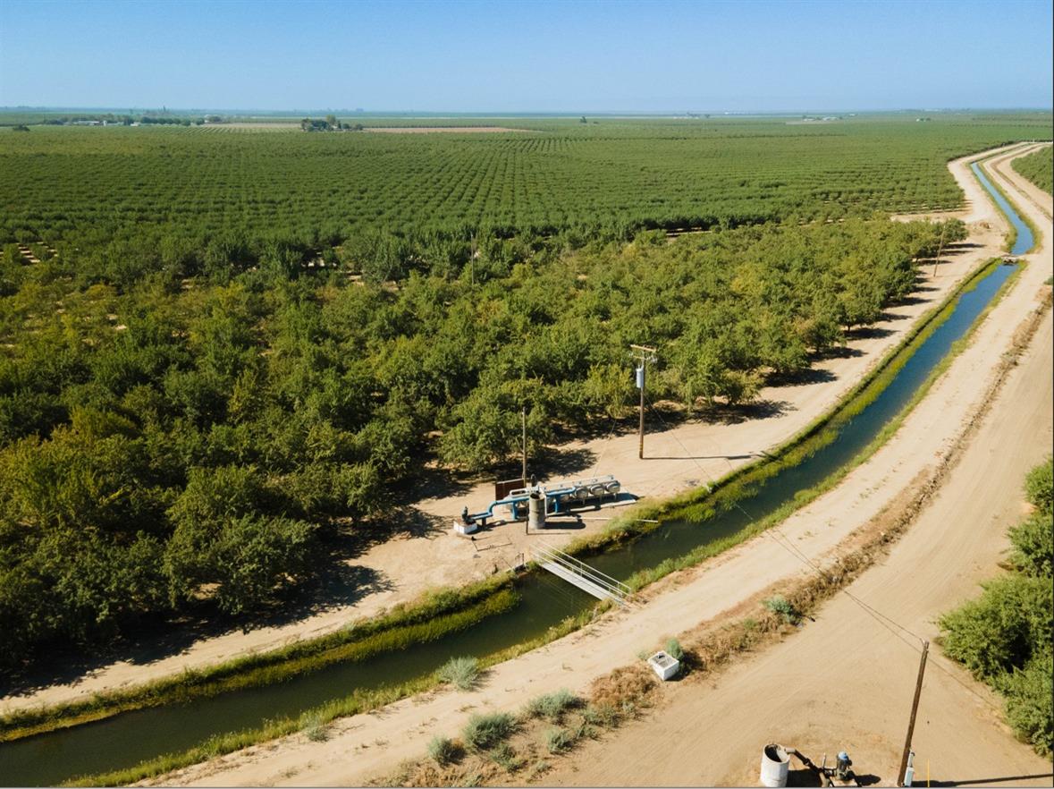233 Road 21 Madera, CA 93637 - Photo 4 of 5 a view of a city and an ocean view