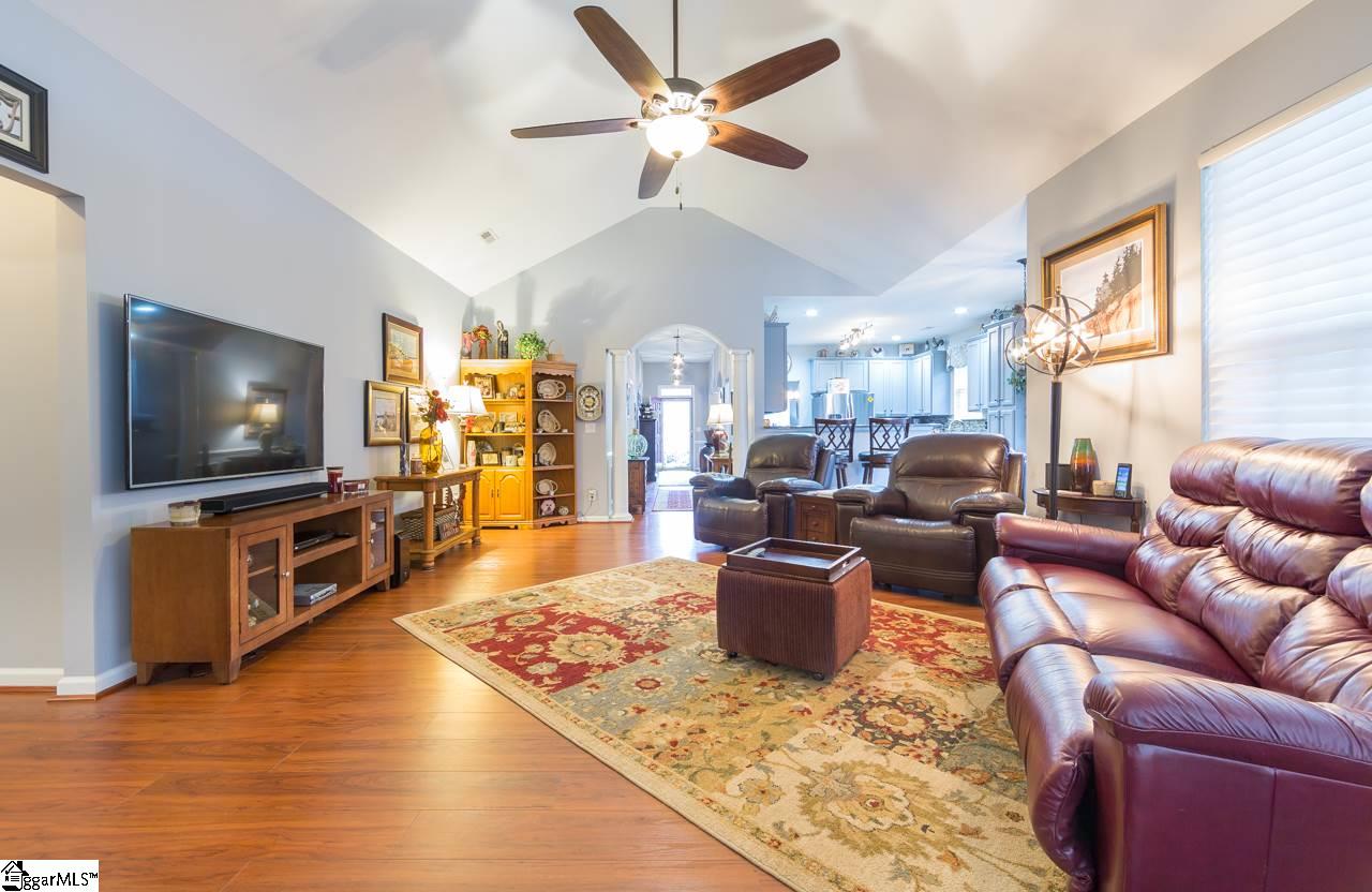 201 Lansfair Way Greenville, SC 29607 - Photo 12 of 36 Gallery Image 12